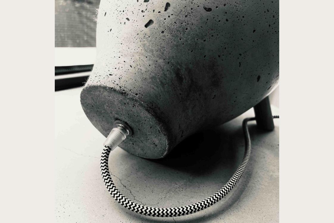 Lampade in cemento bianco per ambienti luminosi