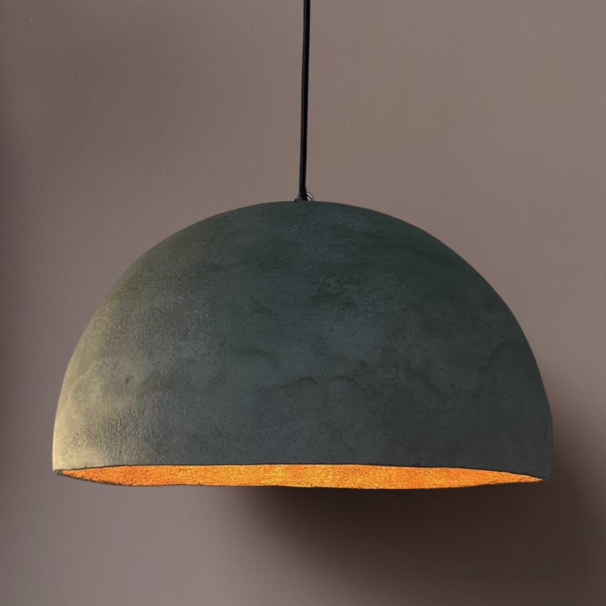 Oggetto di design e lampada fatta a mano nell’atelier di Mentone